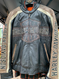 Rare Men’s Large Harley-Davidson “ Distinction” Leather Jacket