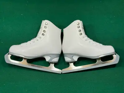 Jackson Girls' 151 Finesse Ice Skates, nearly NEW, size 13J, View more