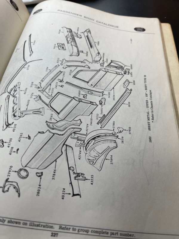 1960 FORD PASSENGER CAR BODY PARTS CATALOG #M1286 in Textbooks in Edmonton - Image 3