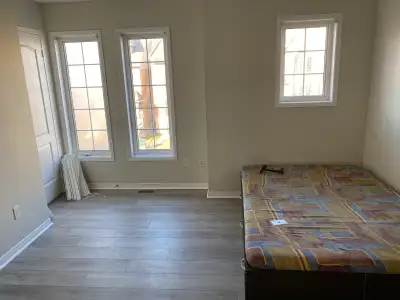 Rooms Rental, 3 rooms available September 1 At York University Village, less than 5 minute walking t...