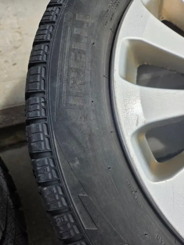 Snow Tires on Subaru Alloys - 205 55 R16 in Tires & Rims in Ottawa - Image 4