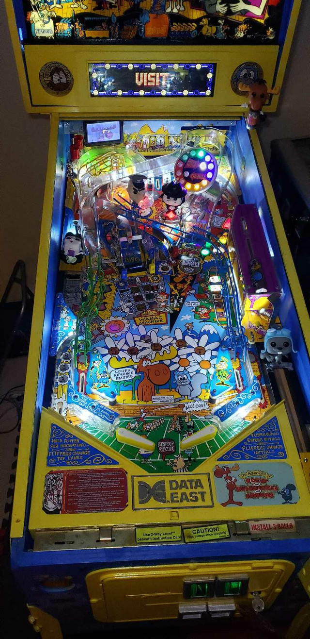 Pinball machine a boules Rocky and Bullwinkle dans Jouets et jeux  à Ouest de l’Île - Image 4