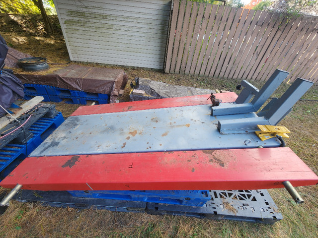 Handy Ind. Motorcycle Lift Table Side Extensions Wheel Vise Ramp in Other in Windsor Region