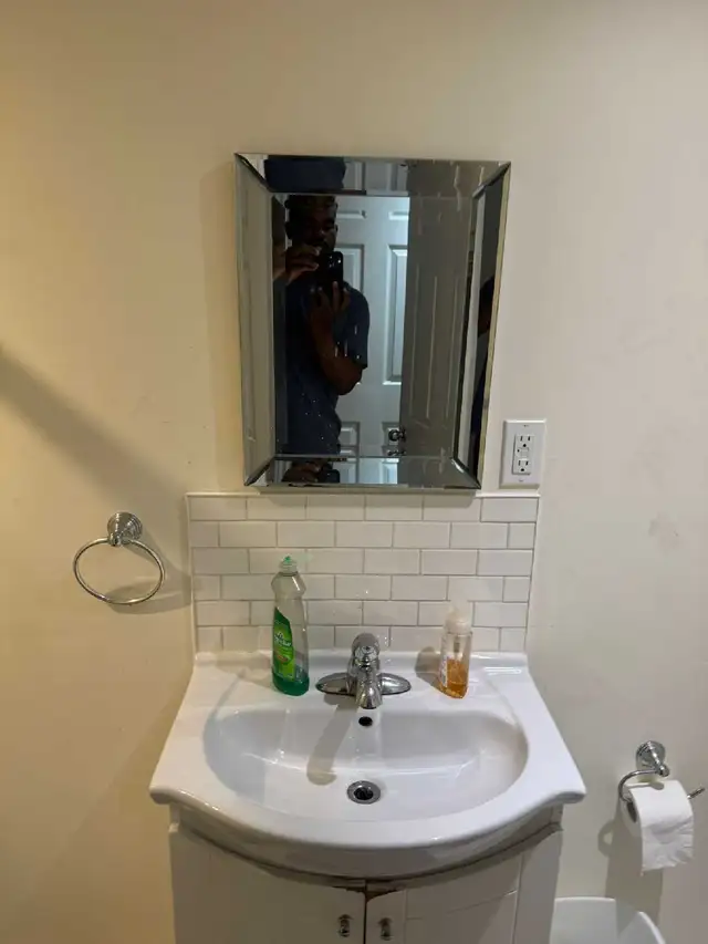 Basement room for rent clean in Room Rentals & Roommates in Mississauga / Peel Region - Image 5