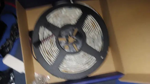 Simfonio RGB LED Strip Lights With Remote in Indoor Lighting & Fans in Mississauga / Peel Region - Image 5