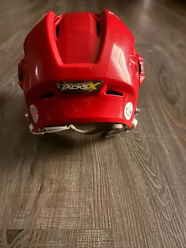 Ccm tacks X helmet (large) in Hockey in Sault Ste. Marie - Image 3