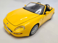 Maserati Spyder V8 Convertible Yellow 1:18 Diecast Maisto SE