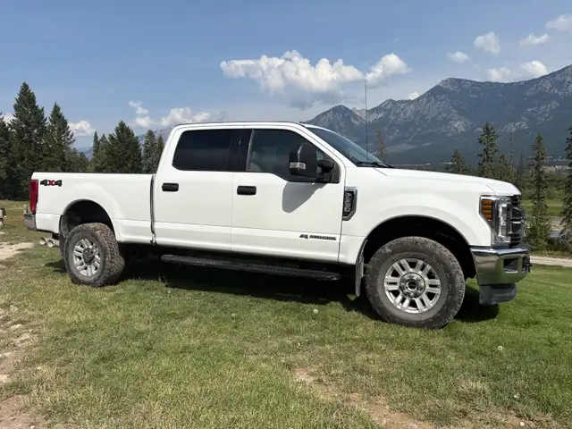 2018 F-350 Diesel  in Cars & Trucks in Cranbrook - Image 7