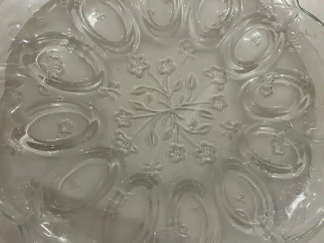 Glass Egg Plate64573299899010124