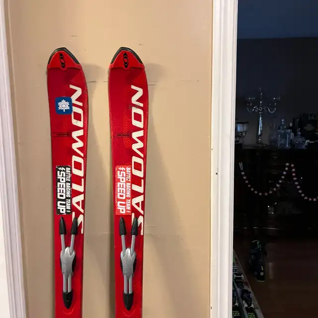 167 Salomon ski with boots  in Ski in Markham / York Region - Image 5