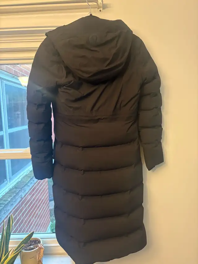 Lululemon street sleet long jacket in Women's - Tops & Outerwear in Kingston - Image 4