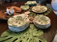 Island Living 16 plates & more ! $80