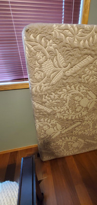 Queen latex foam mattress