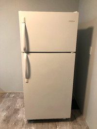 Refrigerator WHITE works perfectly