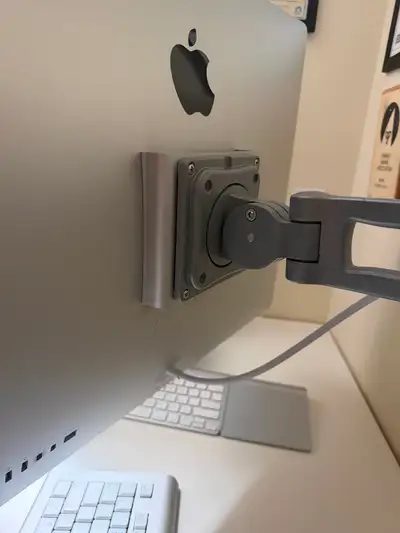 27-inch Apple iMac (2013) with Second Monitor & Dual Monitor, View more