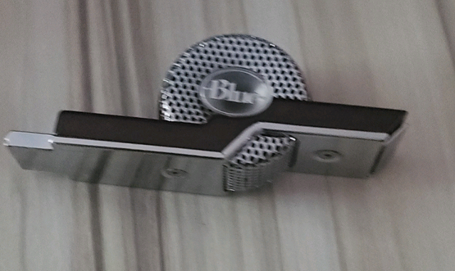 TIKI Dual-Mode Compact USB Condenser Microphone
 in Pro Audio & Recording Equipment in London - Image 2