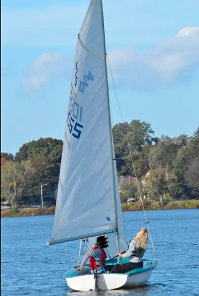 Vanguard 420 sailboat (1996) everything included and functions well. 14ft, good for two people. Main...