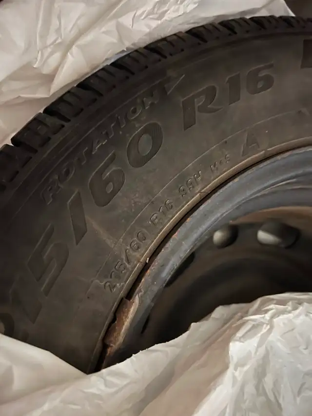 Winter tires on rims, 215/60 R16 99H in Tires & Rims in Ottawa - Image 4