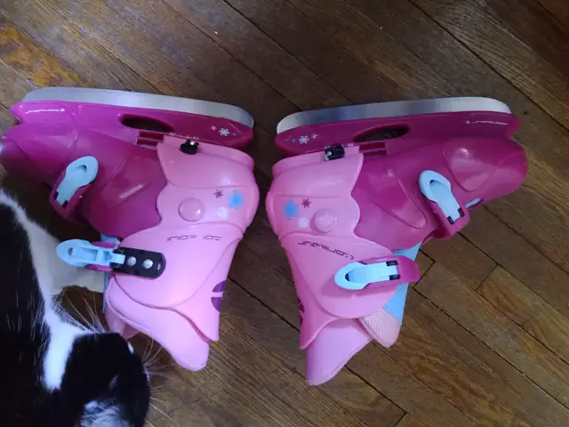 Ice skates J13 and smaller boys and girls in Skates & Blades in Windsor Region - Image 5