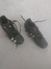 Under Armour Soccer cleats men's size 8