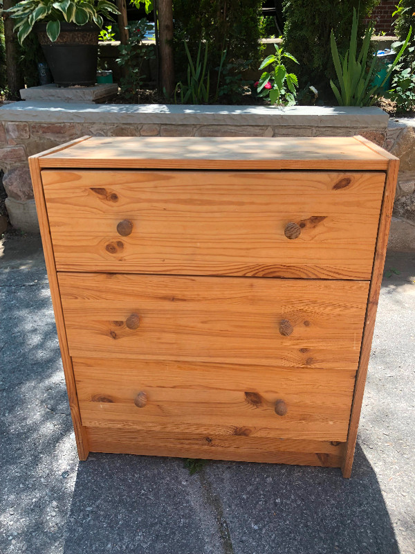 Dresser/night stand Dressers & Wardrobes City of Toronto Kijiji