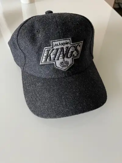 LA (Los Angeles) Kings Hat never worn with adjustable strap to fit all sizes.