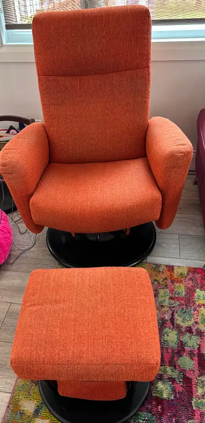 Chaise Salon avec Pouffe, View more
