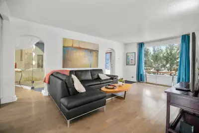 Tastefully decorated and fully furnished comfortable home in a safe, lovely area, walking distance t...