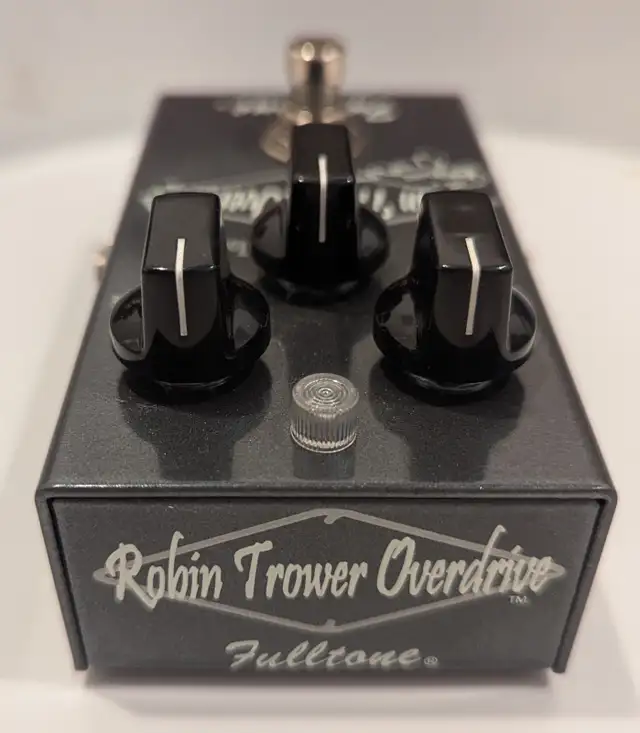 Fulltone Robert Trower Overdrive Pedal in Amps & Pedals in Kitchener / Waterloo - Image 5