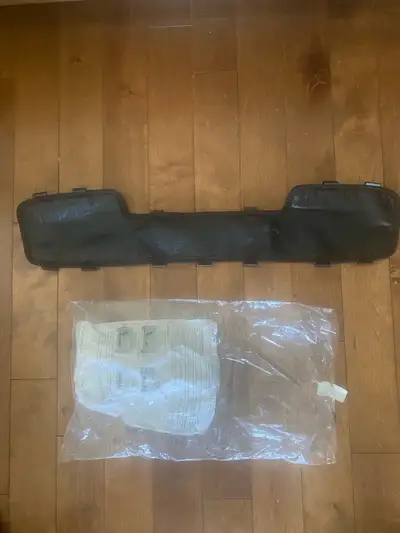 GMC Terrain 2022 winter bra cover. Brand New. Don’t have vehicle anymore so not needed.