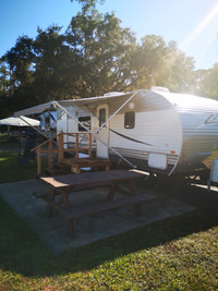 27ft trailer for rent weekend/weekly/monthly