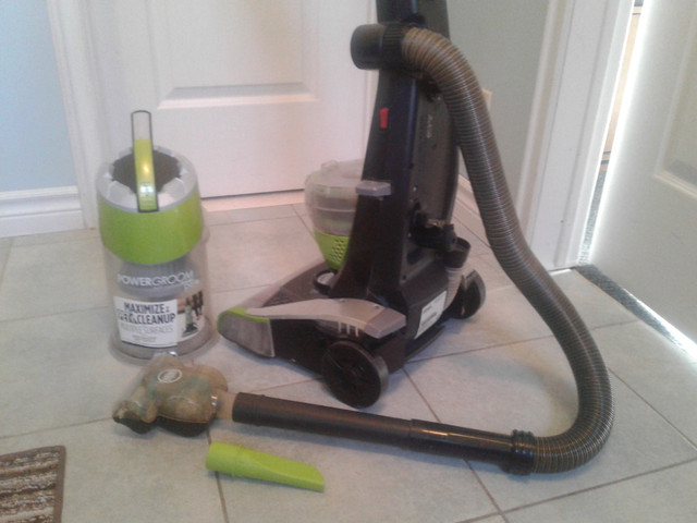 Upright vacuum in Vacuums in Cambridge - Image 2