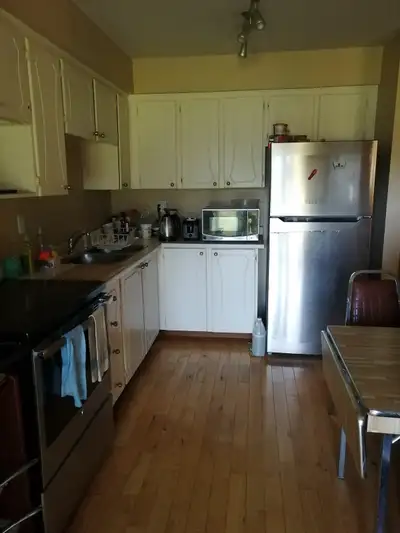 Specious room with Private bathroom for rent