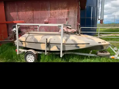 12 hp CopperHead Mud/shallow water motor - perfect for 14' boats/hunting boats