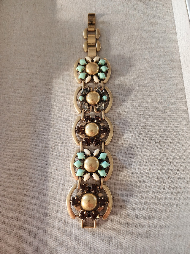 Stella and Dot Becca Mint Bracelet  in Jewellery & Watches in St. Albert