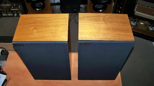 Snell K-II bookshelf speakers, CONSIDERING TRADES in Speakers in Gatineau - Image 4