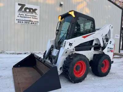 This 2 speed skid steer comes with Enclosed cab, heat, AC, Air ride seat, Hand controls, or switch t...