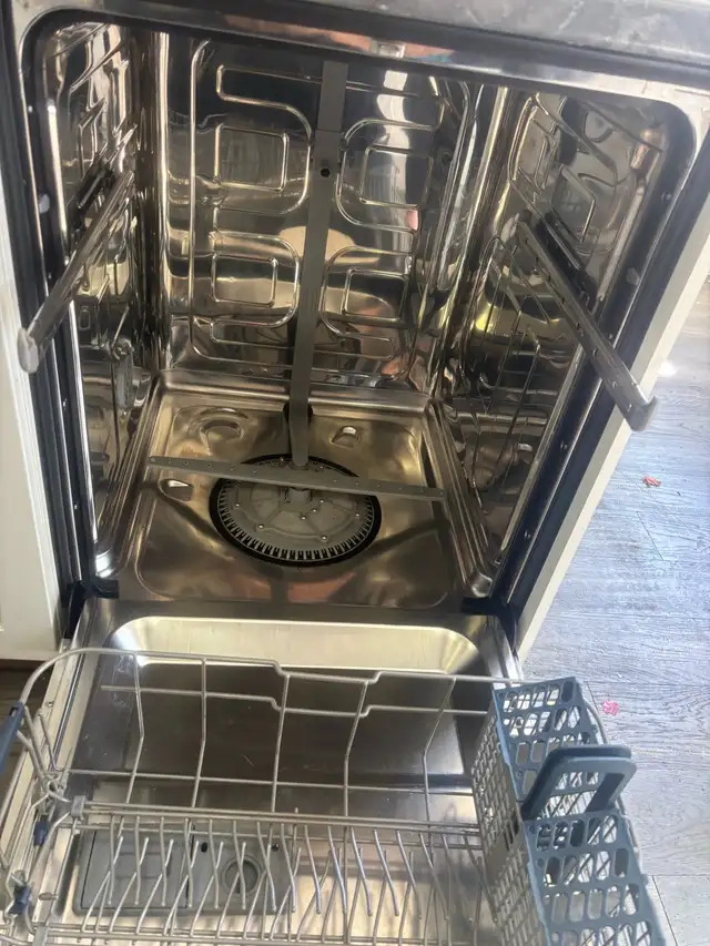 Professional Cleaning Services586009581915351044