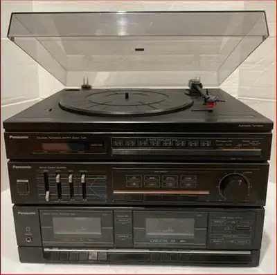 Vintage Panasonic SGD16 stereo system with turntable and cassett, View more