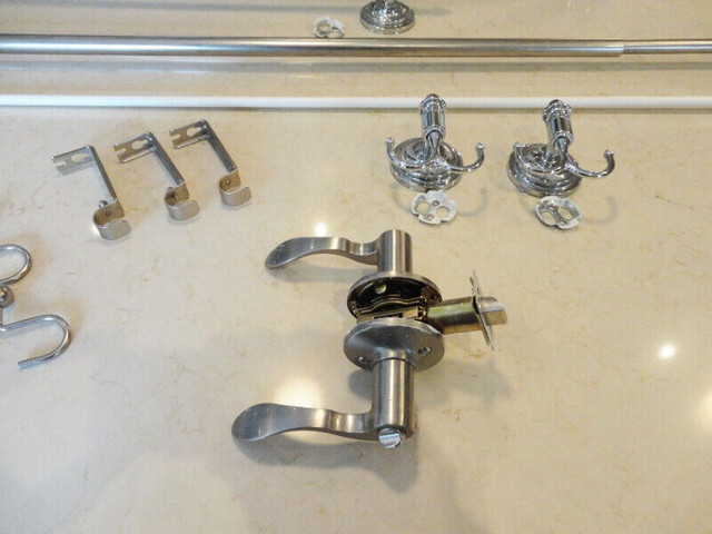 Chrome & Brushed Nickle Bathroom Hardware Rack, Hooks, Door Knob in Bathwares in Kitchener / Waterloo - Image 3