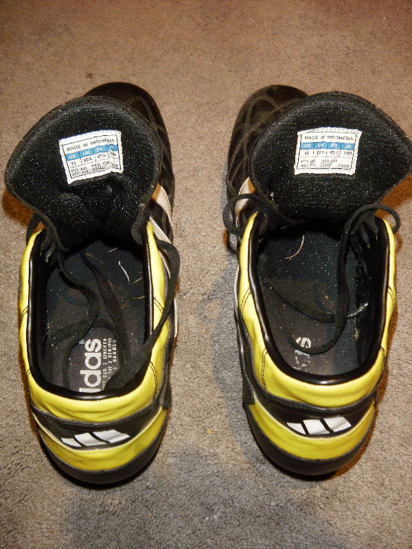 SIZE 11 CLEATS, $35. in Soccer in Calgary - Image 3