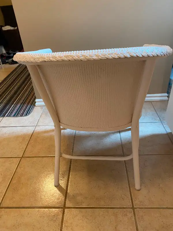 Lloyd Loom chair in Chairs & Recliners in Delta/Surrey/Langley - Image 3