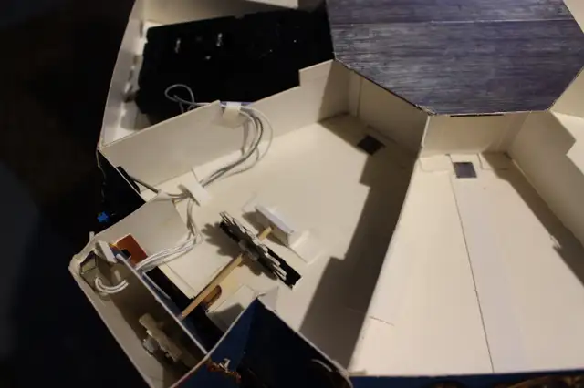 Carrousel musical en carton Wrebbit in Toys & Games in Québec City - Image 4