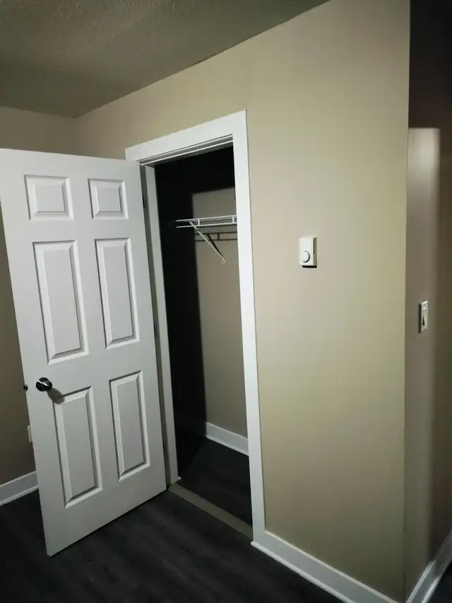 New paint/floor 2br Willoughby legal basement suite for rent in Long Term Rentals in Delta/Surrey/Langley - Image 8