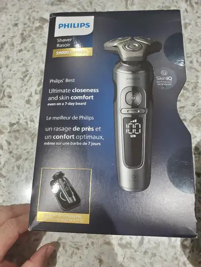 Philips SP9871/13 S9000 Prestige Wet/Dry Shaver new open box, View more