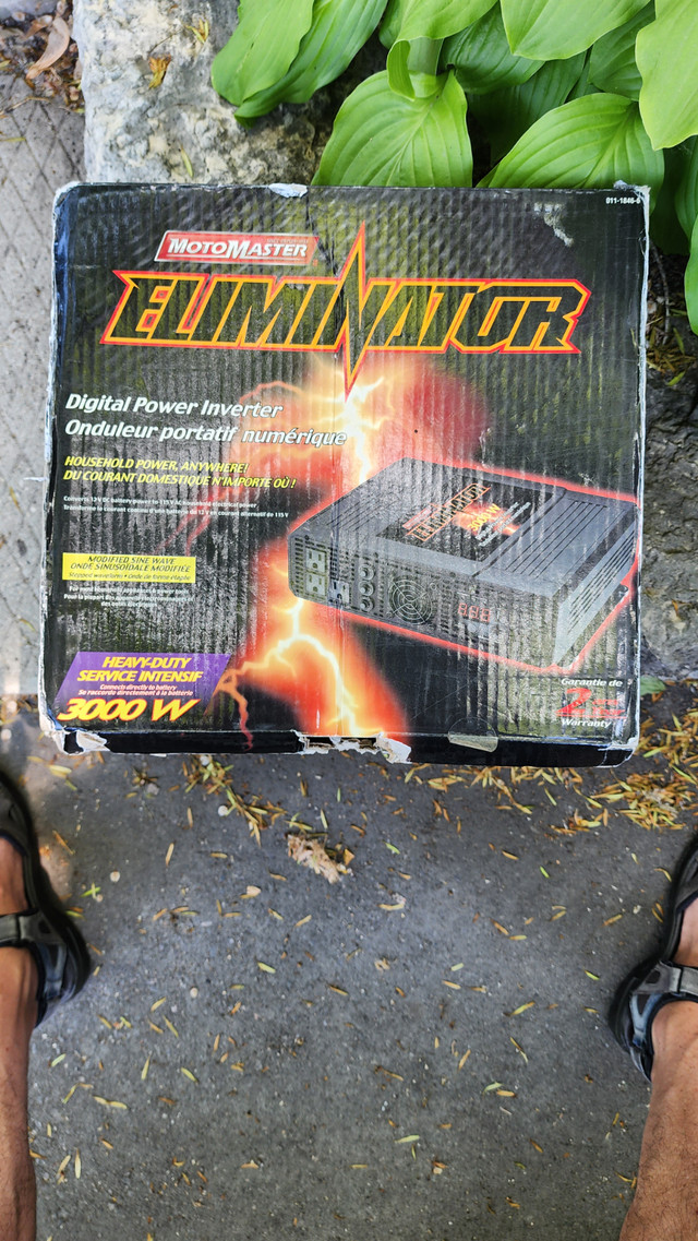 3000 Watt Power Inverter in General Electronics in Winnipeg