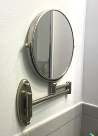 Extendable wall mounted mirror