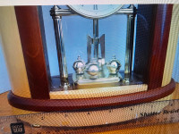 VTG SethThomas 2  Tone-wood anniversary clock. Clean