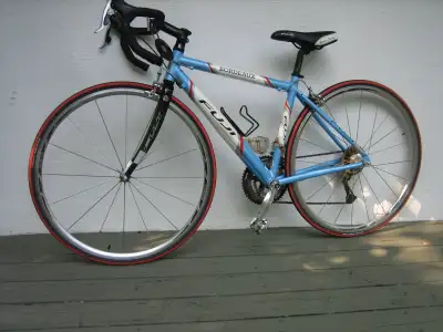 Vélo de route femme Fuji Bordeaux XS (44 cm), View more