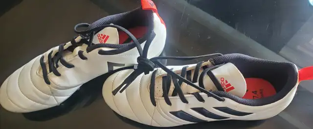 Soccer cleats: Nike, Lotto, Adidas in Soccer in Mississauga / Peel Region - Image 9